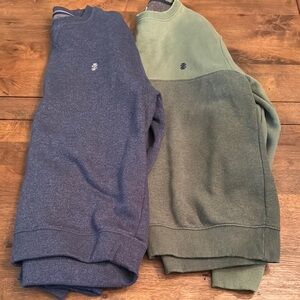 ✅ CLOSET CLOSING SOON Bundle of 2 Izod Crewneck Sweatshirts
